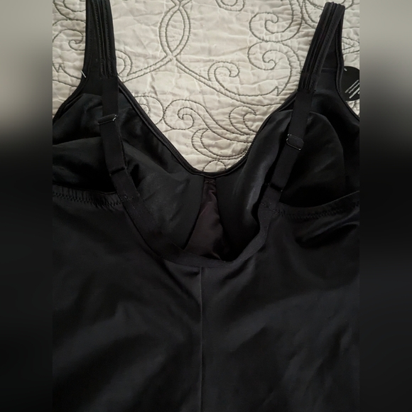 NWT Bali Shaper - Picture 5 of 9